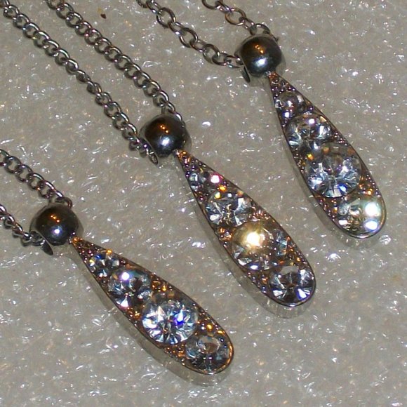 Triple Chain w/ Triple 4 Crystal Pendants Necklace - Picture 9 of 10